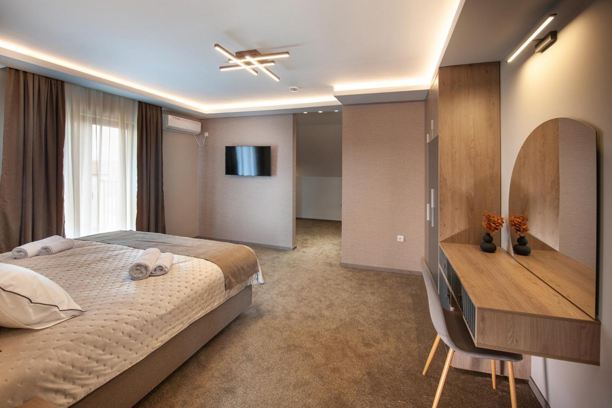 Hotel Kralj Kraljevo Quarto foto